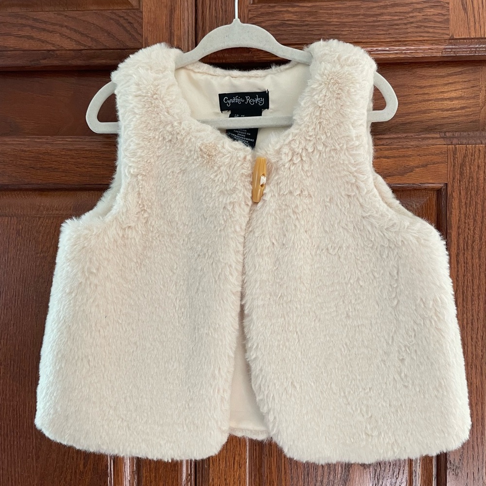 Cynthia Rowley off white faux fur vest 3T